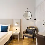 Koopmanns Und Laedchen Hotel