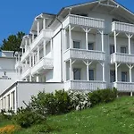 Koopmanns Und Laedchen Goehren (Ruegen)