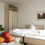 Hotel Koopmanns Und Laedchen Goehren (Ruegen)