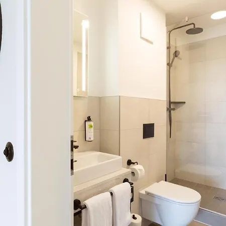 Koopmanns Und Laedchen Hotel Goehren (Ruegen)