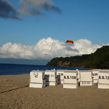 Koopmanns Und Laedchen Hotel 3*