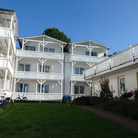 Koopmanns Und Laedchen Goehren (Ruegen)