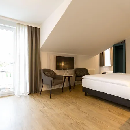 Koopmanns Und Laedchen Hotel