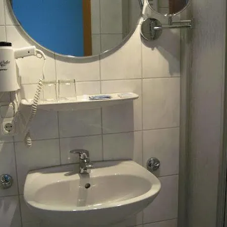 Koopmanns Und Laedchen Hotel 3*