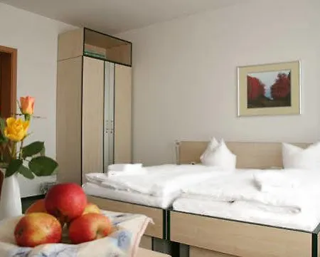 Hotel Koopmanns Und Laedchen Goehren (Ruegen)